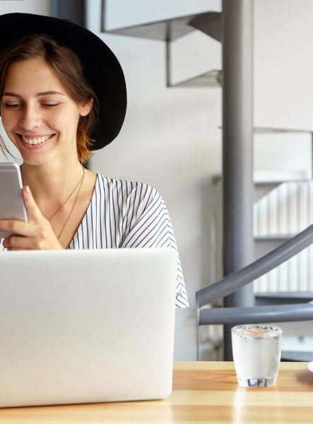 Learning to Write as a Expert Author